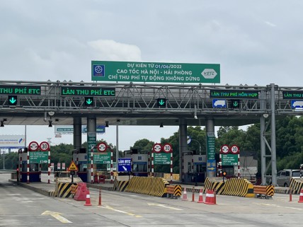 VETC dán thẻ miễn phí cho xe đi cao tốc Hà Nội - Hải Phòng